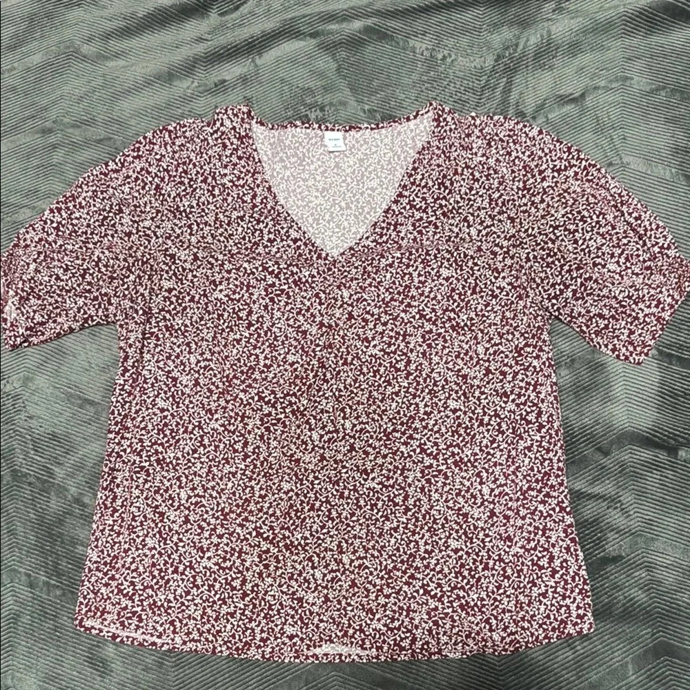 Women's Floral Patterned Top